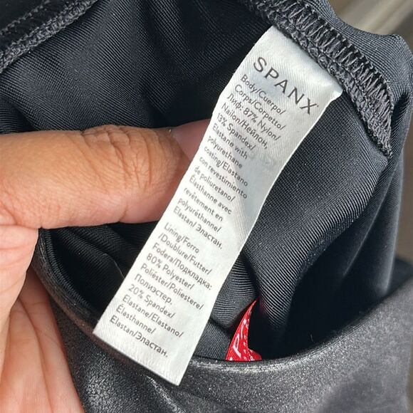 Spanx Faux Leather Moto Leggings size XL - Picture 12 of 12